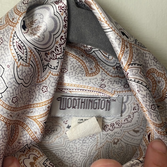 Vintage Worthington floral long sleeve button down blouse with wrap collar - Picture 3 of 6